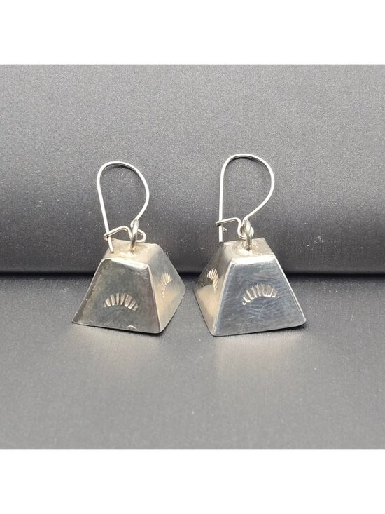 Estate Jewelry - Vintage Southwestern Mother In Law Bell Dangle Earrings 1" Stamped Design